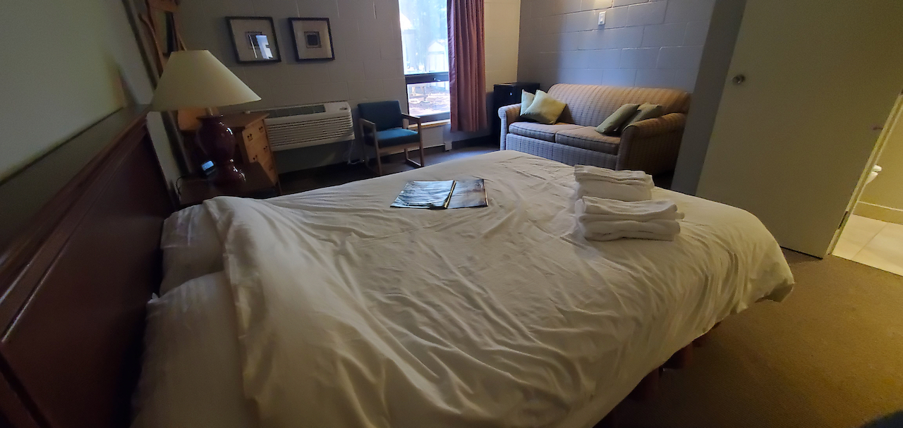 The Lodge Stayner Camp